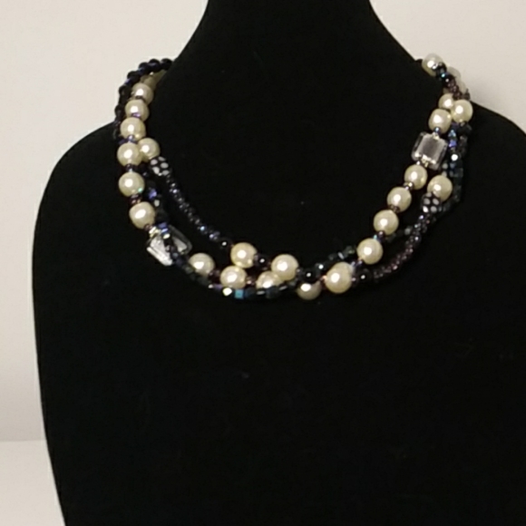 12" pearl . jet. Beaded necklace - Picture 2 of 5
